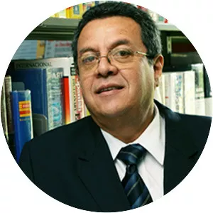 Carlos Carcach - Author