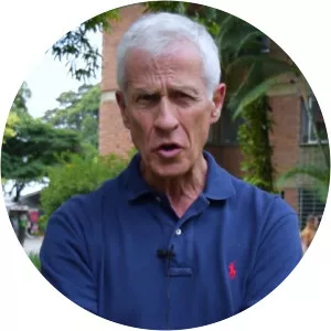 Carlos Esteban Posada - Economist