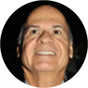 Carlos Flores Dueñas - Mexican Politician