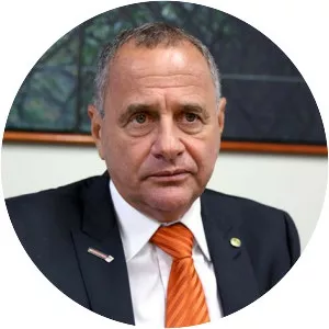 Carlos Manato