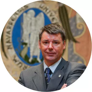 Carlos Mata Induráin - Author