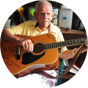 Carlos Rubira Infante - Ecuadorian singer