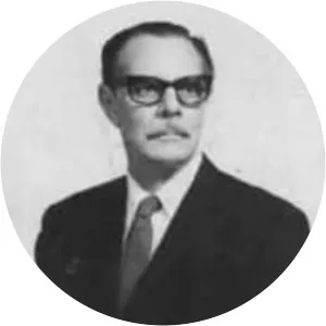 Carlos Salazar Herrera
