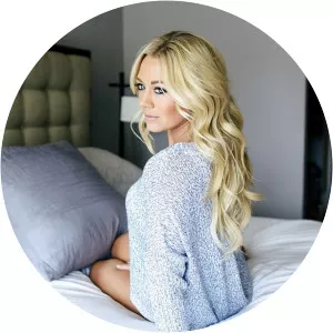 Carly Aplin photograph