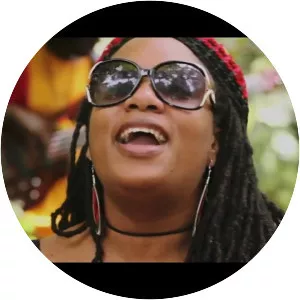 Carlyn Xp - Musical artist