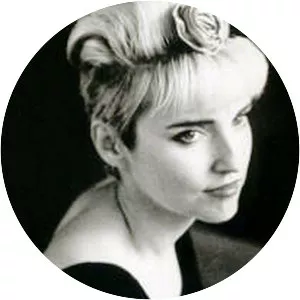 Carmel McCourt - Singer