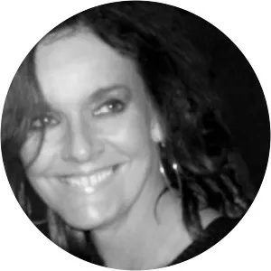 Carmen Sars - Singer