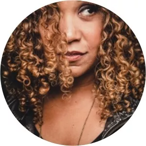 Carol Faria - Musical artist