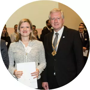 Carolin Abeln - Musician