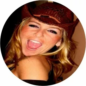 Carolina Mazza - Valeria Mazza's sister