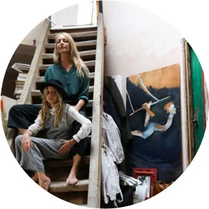 Carolina Mazzolari - Textile designer ‧ Conrad Shawcross' wife