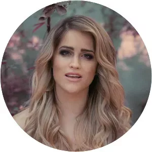 Caroline Grace photograph