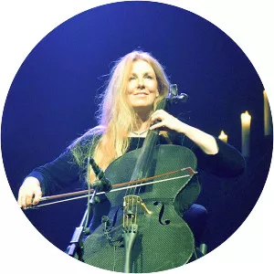 Caroline Lavelle - Singer