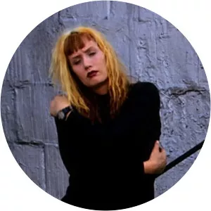 Caroline Rue - Musician