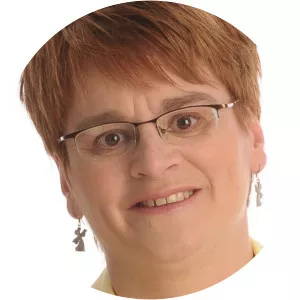 Carolyn Bolivar-Getson