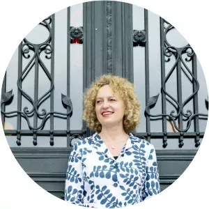 Carolyn Christov-Bakargiev