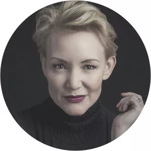 Carrie Louise Putrello - Actress