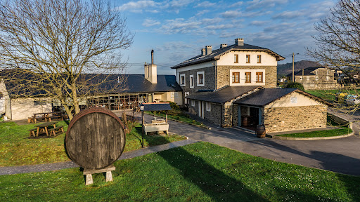 Casa Mateoo - Lodging in Villapedre, Spain