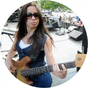 Casandra Faulconer - Musician
