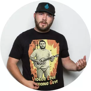 Casey Butler - Shay Carl's brother