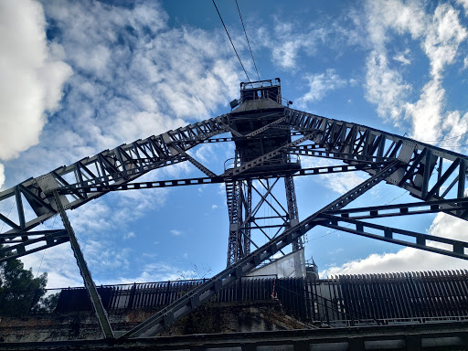 Castillete Pozo Barreo  - Historical landmark in Mieres del Camino, Spain