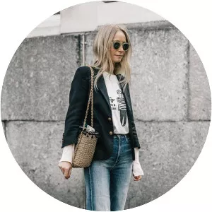 Casual Friday - The Office: Season 5, Episode 26