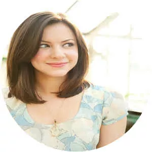 Cate Kanell - Singer