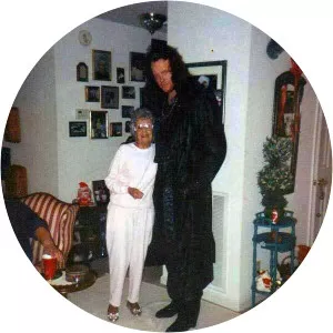 Catherine Calaway - The Undertaker's mother