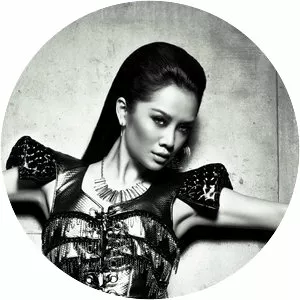 Catina Mezereon - Musical artist