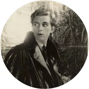 Cecil Tennant - Booker ‧ Irina Baronova's husband