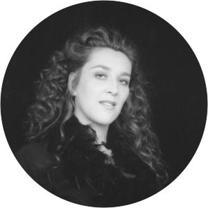 Cécile van de Sant Singer - Opera singer