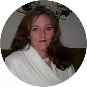 Celina Summers - Author