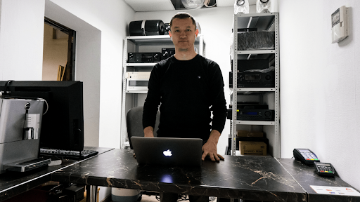 Cell phone repair Inspector Gadget