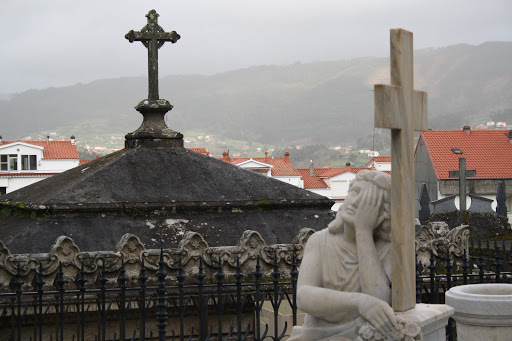 Cementerio Municipal Pontedeume - Cemetery in Pontedeume, Spain
