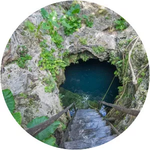 Cenote Siete Bocas - 