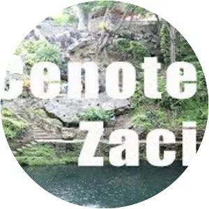 Cenote Zaci - Cenote in Mexico