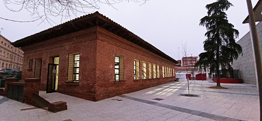 Centro cultural Almudena Grandes - Cultural center in Parla, Spain