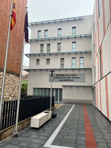 Centro Cultural Valderrivas