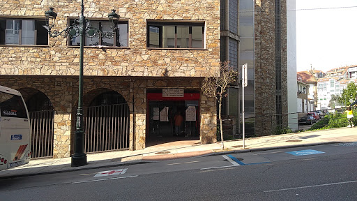 Centro de saude Pintor Colmeiro - Public medical center in Vigo, Spain