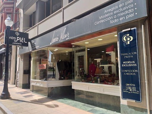 CENTRO PIEL - Lucio Ruiz - GIJON - Leather coats store in Gijon, Spain