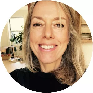 Ceridwen Morris - Author