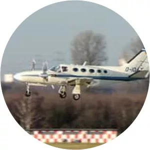 Cessna 425