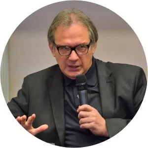 Cezary Stypułkowski