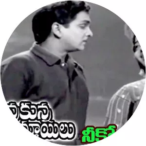 Chaduvukunna Ammayilu