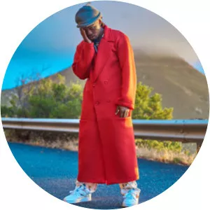 Champuru Makhenzo - Musical artist