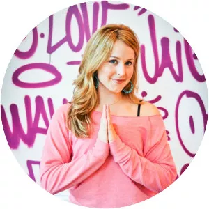 Chandra lee Schwartz