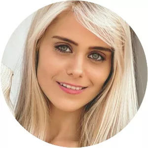 Chanell Van Den Bergh