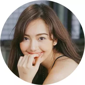 Chanoksuda Raksanaves - Thai actress