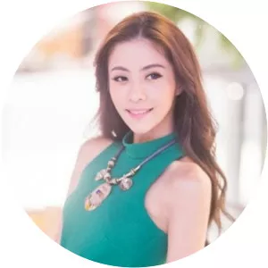 Charattha Imraporn - Singer