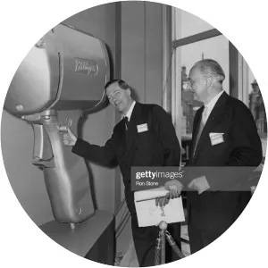 Charles Mc Laren, 3rd Baron Aberconway